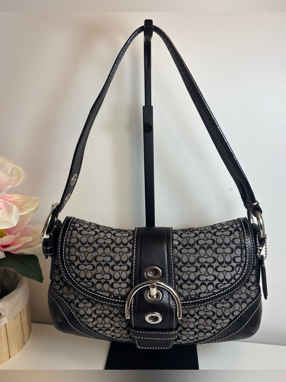 Coach F10925 Vintage black soho Y2K signature C canvas & leather shoulder bag